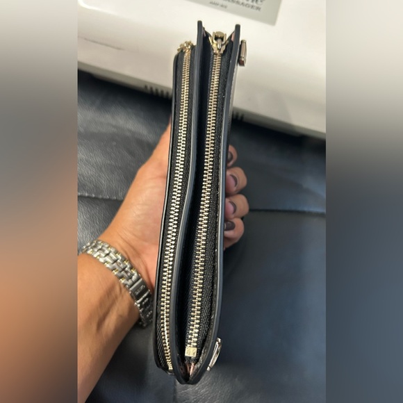 Kate Spade wallet on a chain - Picture 4 of 8